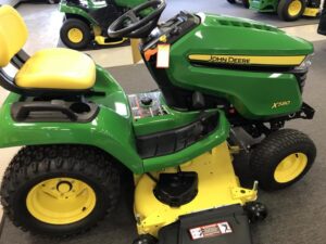 John Deere X580 Lawn Tractor Review