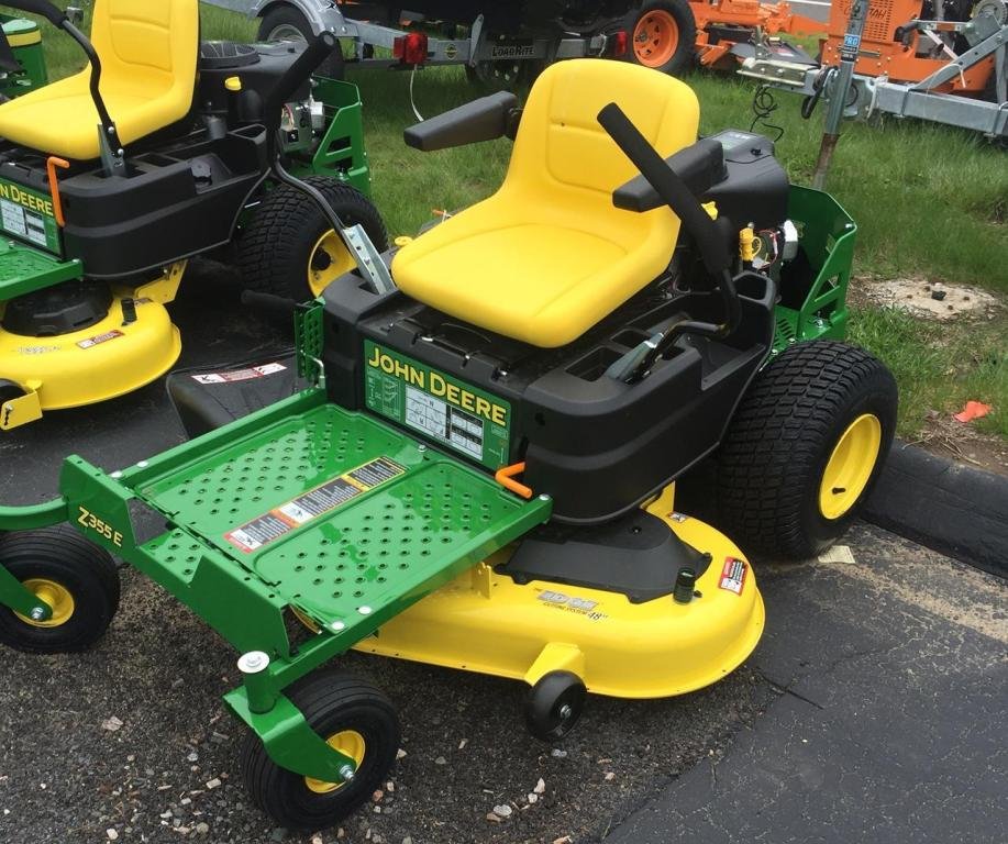 John Deere Z355E Zero-Turn Lawn Mower Review