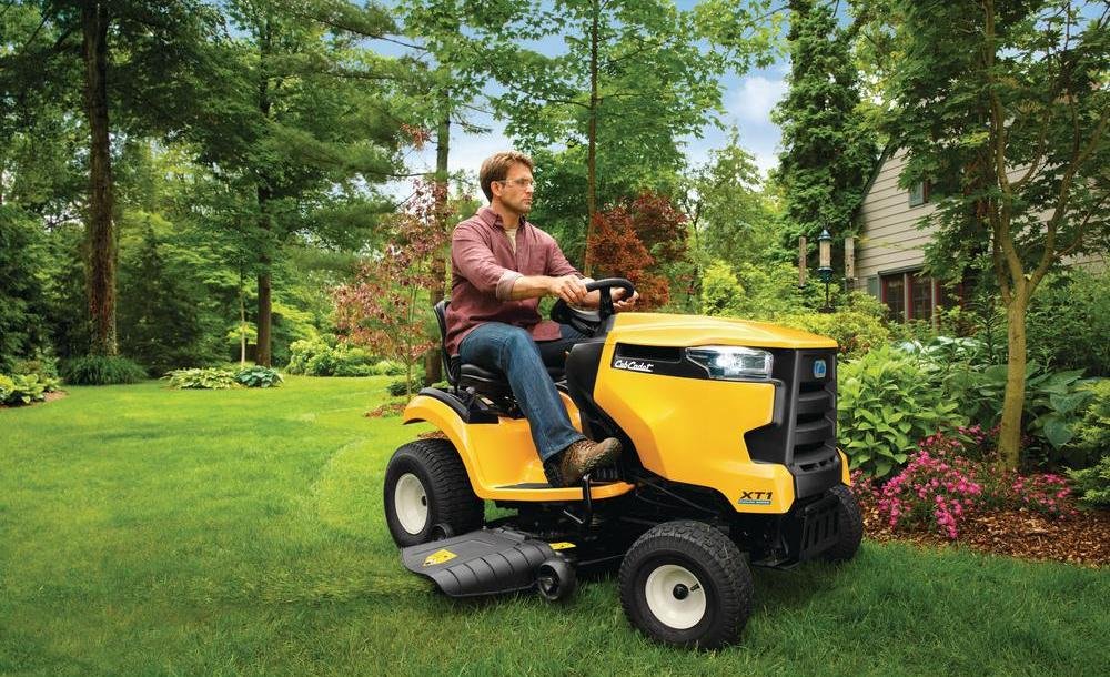 Cub Cadet XT1 LT42 EFI Riding Lawn Mower Review