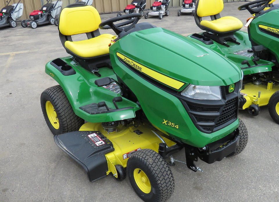 John Deere X354 Lawn Tractor with 42-in. Deck Review