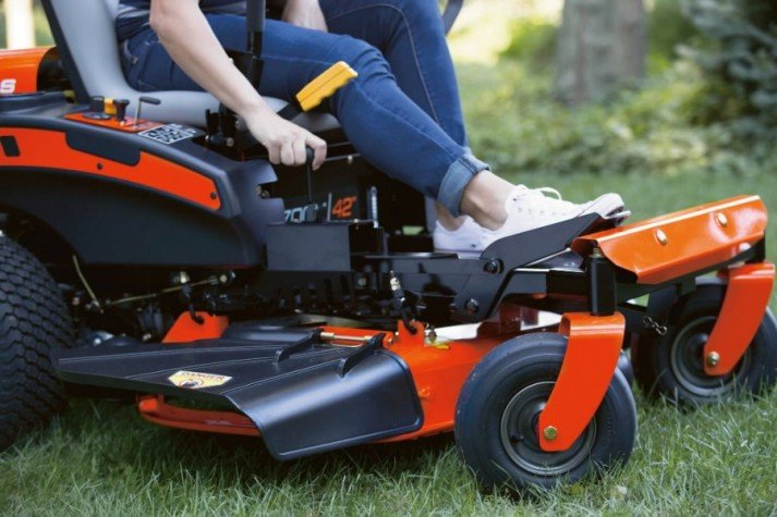 Ariens Zoom 42