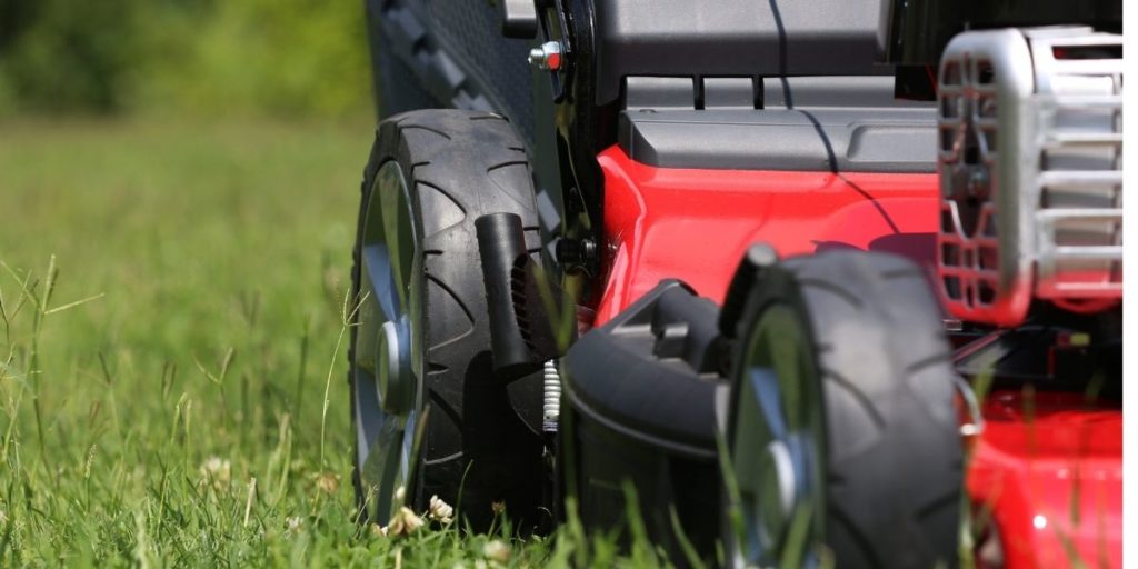 Don't Let The Mower Get Clogged : Lawn Care Tips
